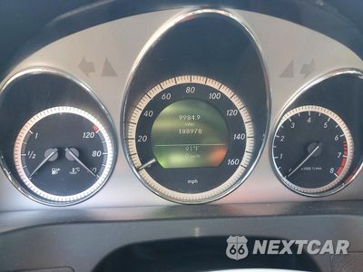 Zdjęcie 9 z 12 samochodu: 2010 MERCEDES-BENZ C 300 VIN:WDDGF5EB5AR116687 - miniatura