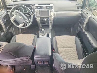Zdjęcie 8 z 12 samochodu: 2015 TOYOTA 4RUNNER SR5 VIN:JTEZU5JR3F5100512 - miniatura