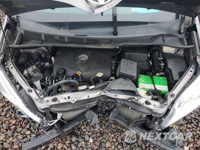 Zdjęcie 12 z 14 samochodu: 2017 TOYOTA SIENNA XLE 8-PASSENGER VIN:5TDYZ3DC4HS874696 - miniatura
