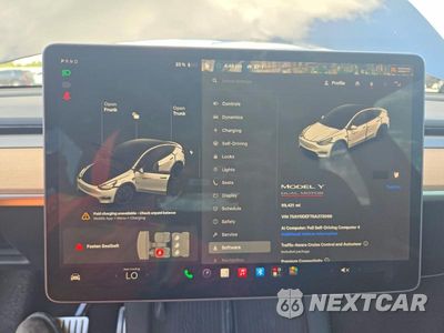 Zdjęcie 9 z 12 samochodu: 2025 TESLA MODEL Y VIN:7SAYGDEF7SA372068 - miniatura