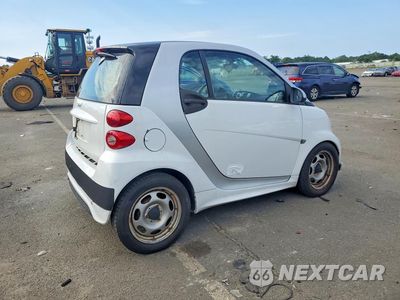 Trzecie zdjęcie samochodu z tyłu: 2015 SMART FORTWO PURE VIN:WMEEJ3BA4FK809610 - miniatura