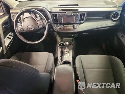 Zdjęcie 8 z 14 samochodu: 2018 TOYOTA RAV4 XLE VIN:2T3RFREV0JW819540 - miniatura