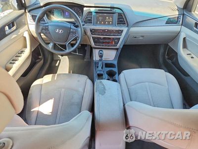 Zdjęcie 8 z 12 samochodu: 2016 HYUNDAI SONATA SPORT VIN:5NPE34AF2GH297485 - miniatura