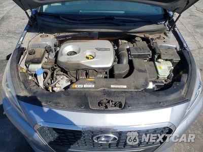 Zdjęcie 11 z 12 samochodu: 2016 HYUNDAI SONATA HYBRID LIMITED VIN:KMHE34L10GA009967 - miniatura