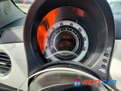 Zdjęcie 9 z 12 samochodu: 2015 FIAT 500 POP VIN:3C3CFFAR1FT613434 - miniatura