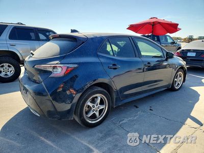 Trzecie zdjęcie samochodu z tyłu: 2020 TOYOTA COROLLA HATCHBACK SE VIN:JTND4RBE1L3092902 - miniatura