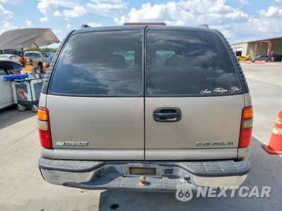 Zdjęcie 6 z 12 samochodu: 2003 CHEVROLET TAHOE C1500 VIN:1GNEC13V03R250825 - miniatura