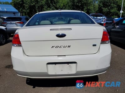 Zdjęcie 6 z 12 samochodu: 2010 FORD FOCUS SE VIN:1FAHP3FN9AW233320 - miniatura