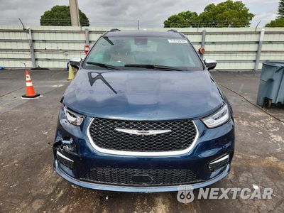 Piąte zdjęcie samochodu w środku: 2025 CHRYSLER PACIFICA HYBRID PINNACLE VIN:2C4RC1N7XSR538322 - miniatura
