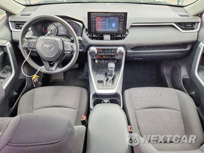 Zdjęcie 8 z 13 samochodu: 2019 TOYOTA RAV4 XLE VIN:JTMP1RFV7KD042289 - miniatura