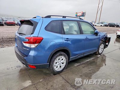 Trzecie zdjęcie samochodu z tyłu: 2019 SUBARU FORESTER PREMIUM VIN:JF2SKAGCXKH595616 - miniatura