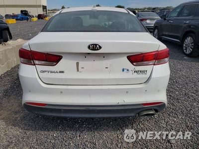 Zdjęcie 6 z 12 samochodu: 2018 KIA OPTIMA LX VIN:5XXGT4L30JG235372 - miniatura