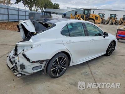 Trzecie zdjęcie samochodu z tyłu: 2019 TOYOTA CAMRY XSE VIN:4T1B61HK0KU726080 - miniatura