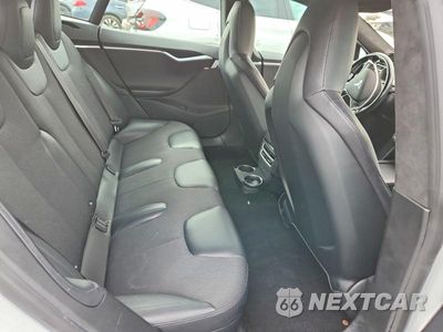 Zdjęcie 10 z 12 samochodu: 2016 TESLA MODEL S VIN:5YJSA1E25GF160912 - miniatura
