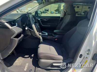 Zdjęcie 7 z 12 samochodu: 2019 TOYOTA RAV4 XLE VIN:2T3W1RFV1KW006533 - miniatura