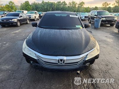 Piąte zdjęcie samochodu w środku: 2017 HONDA ACCORD EX VIN:1HGCR2F71HA183919 - miniatura