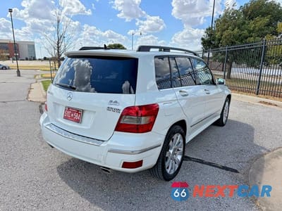 Czwarte zdjęcie samochodu z boku: 2012 MERCEDES-BENZ GLK 350 VIN:WDCGG5GBXCF846436 - miniatura