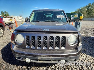 Piąte zdjęcie samochodu w środku: 2014 JEEP PATRIOT VIN:1C4NJPBB4ED915864 - miniatura