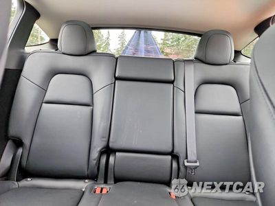 Zdjęcie 10 z 13 samochodu: 2023 TESLA MODEL Y VIN:7SAYGDEF0PF883194 - miniatura