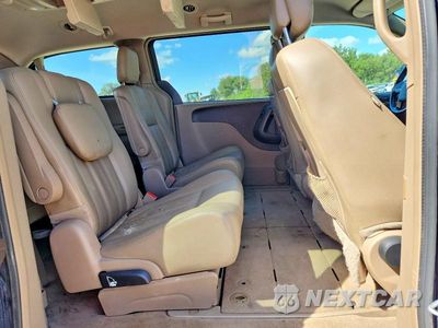Zdjęcie 11 z 13 samochodu: 2016 CHRYSLER TOWN & COUNTRY TOURING VIN:2C4RC1BG0GR156375 - miniatura
