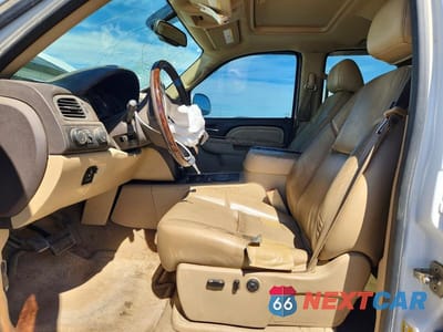 Zdjęcie 7 z 12 samochodu: 2014 GMC SIERRA K2500 DENALI VIN:1GT125E89EF103092 - miniatura