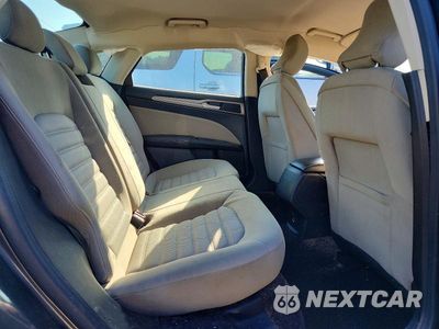 Zdjęcie 10 z 13 samochodu: 2017 FORD FUSION S VIN:3FA6P0G76HR103661 - miniatura
