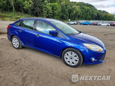 Czwarte zdjęcie samochodu z boku: 2012 FORD FOCUS SE VIN:1FAHP3F25CL408768 - miniatura