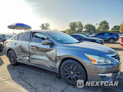 Czwarte zdjęcie samochodu z boku: 2015 NISSAN ALTIMA 2.5 VIN:1N4AL3AP9FC584369 - miniatura
