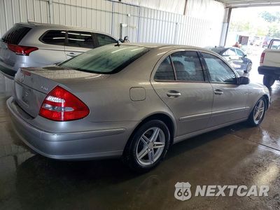 Trzecie zdjęcie samochodu z tyłu: 2005 MERCEDES-BENZ E 320 CDI VIN:WDBUF26J65A650656 - miniatura