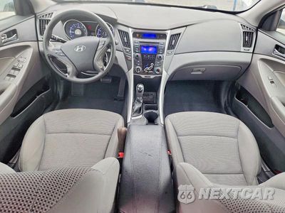 Zdjęcie 8 z 12 samochodu: 2013 HYUNDAI SONATA GLS VIN:5NPEB4AC2DH543116 - miniatura