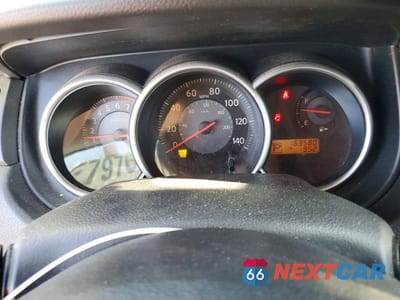 Zdjęcie 9 z 12 samochodu: 2009 NISSAN VERSA 1.6 BASE VIN:3N1CC11E49L451178 - miniatura
