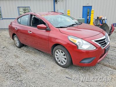 Czwarte zdjęcie samochodu z boku: 2019 NISSAN VERSA SV VIN:3N1CN7AP9KL876528 - miniatura