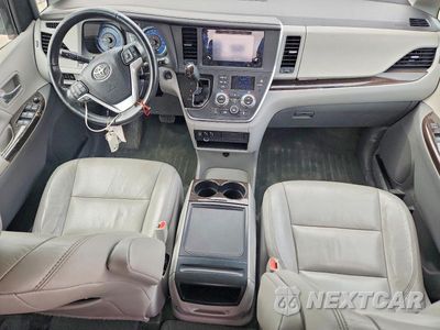 Zdjęcie 8 z 14 samochodu: 2015 TOYOTA SIENNA XLE 7-PASSENGER VIN:5TDDK3DC7FS122376 - miniatura