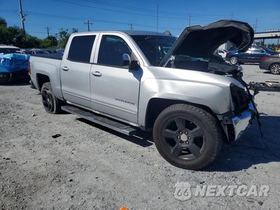 Czwarte zdjęcie samochodu z boku: 2017 CHEVROLET SILVERADO C1500 LT VIN:3GCPCREC0HG133927 - miniatura