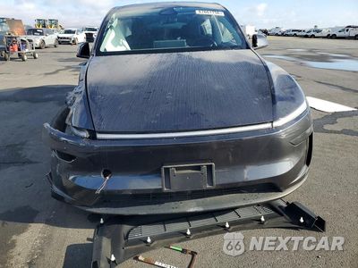 Piąte zdjęcie samochodu w środku: 2026 TESLA MODEL Y VIN:7SAYGDED9TF399615 - miniatura