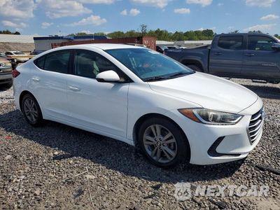 Czwarte zdjęcie samochodu z boku: 2017 HYUNDAI ELANTRA SE VIN:5NPD84LF5HH043541 - miniatura