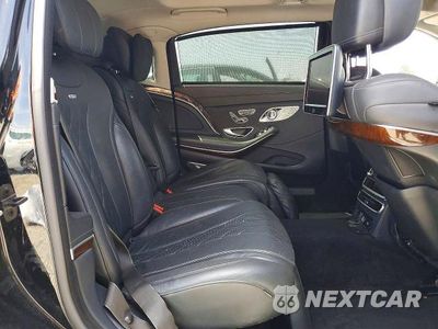 Zdjęcie 10 z 12 samochodu: 2016 MERCEDES-BENZ S MERCEDES-MAYBACH S600 VIN:WDDUX7GBXGA233813 - miniatura