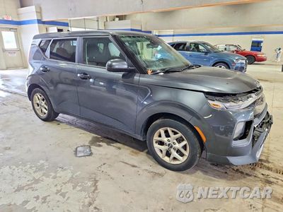Czwarte zdjęcie samochodu z boku: 2020 KIA SOUL S VIN:KNDJ23AU7L7719341 - miniatura