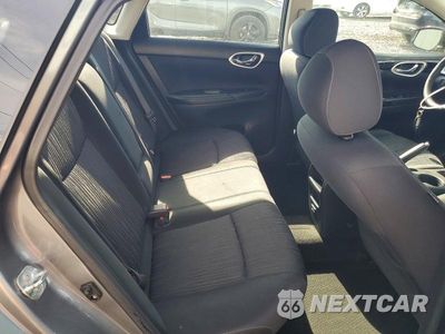 Zdjęcie 10 z 13 samochodu: 2019 NISSAN SENTRA SV VIN:3N1AB7AP7KY266095 - miniatura