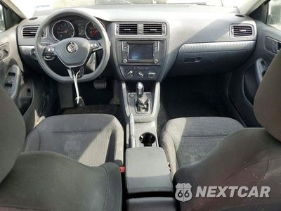 Zdjęcie 8 z 12 samochodu: 2016 VOLKSWAGEN JETTA SE VIN:3VWD67AJ4GM358321 - miniatura