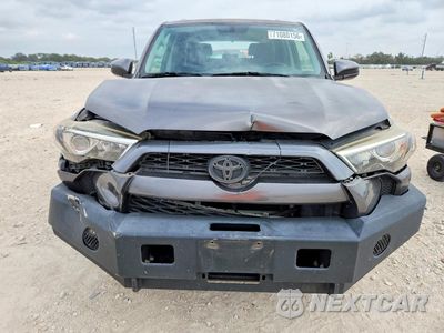 Piąte zdjęcie samochodu w środku: 2016 TOYOTA 4RUNNER SR5 VIN:JTEZU5JR1G5112174 - miniatura