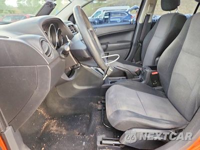 Zdjęcie 7 z 13 samochodu: 2011 DODGE CALIBER MAINSTREET VIN:1B3CB3HA1BD296200 - miniatura