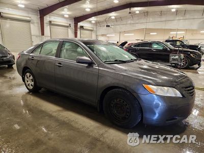 Czwarte zdjęcie samochodu z boku: 2007 TOYOTA CAMRY LE VIN:4T1BE46K27U507121 - miniatura
