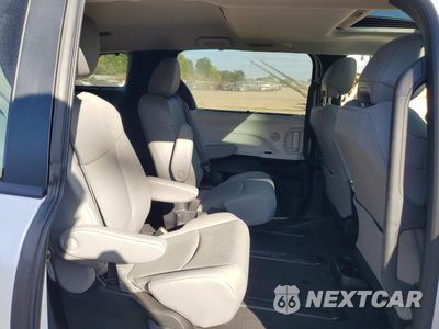 Zdjęcie 11 z 13 samochodu: 2026 TOYOTA SIENNA XLE 7-PASSENGER VIN:5TDYSKFC0TS282426 - miniatura