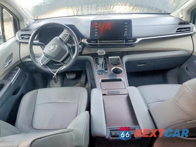 Zdjęcie 8 z 13 samochodu: 2024 TOYOTA SIENNA XLE VIN:5TDJRKEC6RS204689 - miniatura