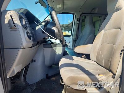 Zdjęcie 7 z 13 samochodu: 2012 FORD ECONOLINE E150 WAGON VIN:1FMNE1BW7CDA20429 - miniatura