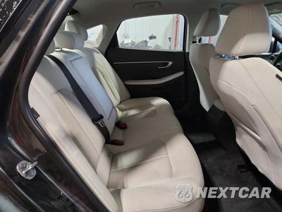 Zdjęcie 10 z 12 samochodu: 2025 HYUNDAI SONATA SEL VIN:KMHL64JA5SA490955 - miniatura