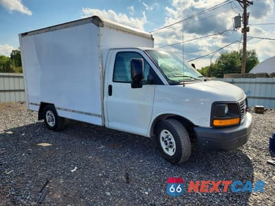 Czwarte zdjęcie samochodu z boku: 2012 GMC SAVANA BOX TRUCK VIN:1GDY72BA6C1902050 - miniatura
