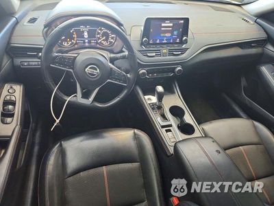 Zdjęcie 8 z 12 samochodu: 2019 NISSAN ALTIMA SR VIN:1N4BL4CW0KC178862 - miniatura