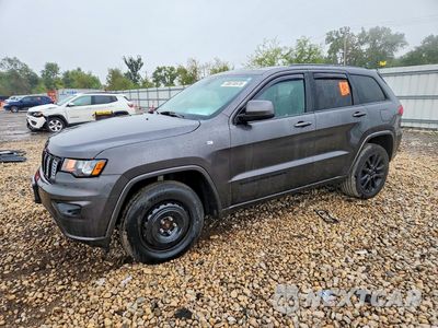 2019 JEEP GRAND CHEROKEE LAREDO 1C4RJFAG5KC729096 - główne zdjęcie licytacji z USA - miniatura
